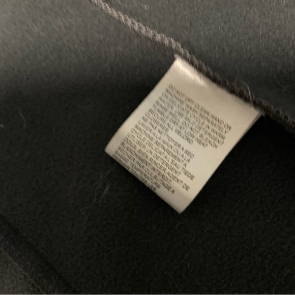 The North Face Summit Series Windstopper Red Jacket - Picture 9 of 10